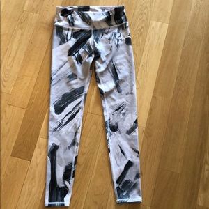 Alo Yoga airbrush modernist leggings